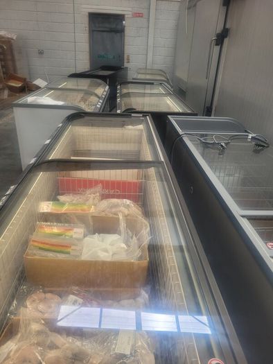 Display freezer