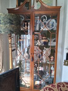Display cabinet