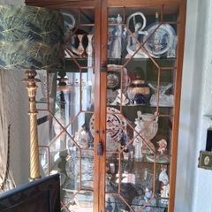 Display cabinet