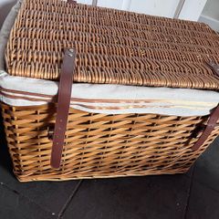 Wicker basket
