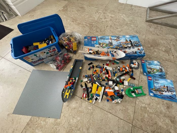 Lego boxes age 6+