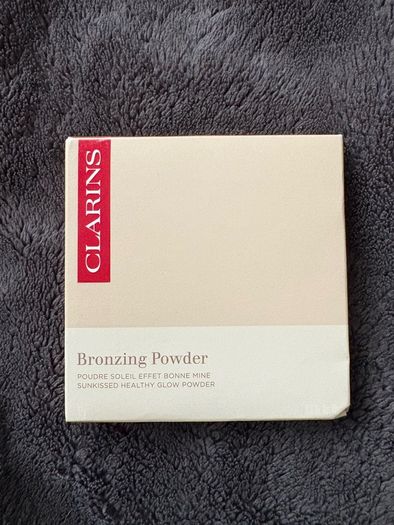 Clarins bronzing powder -