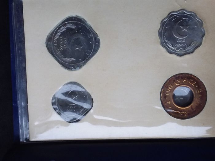 Rare Vintage 1948 Pakistan Mint Coin Set - Official Lahore Mint, Blue Wallet