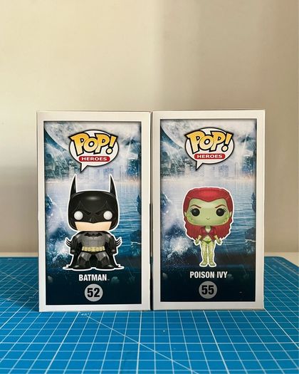 Arkham Asylum - Batman / Poison - DC - Funko Pop
