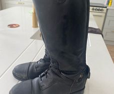 Riding boots