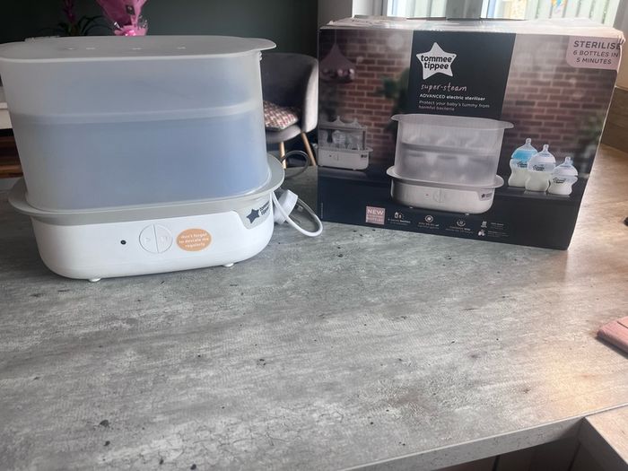 steriliser (Tommee Tippee)