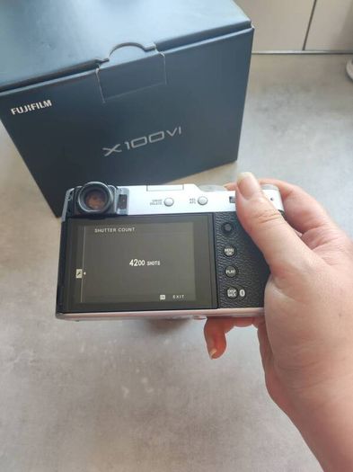 Fujifilm X100VI silver