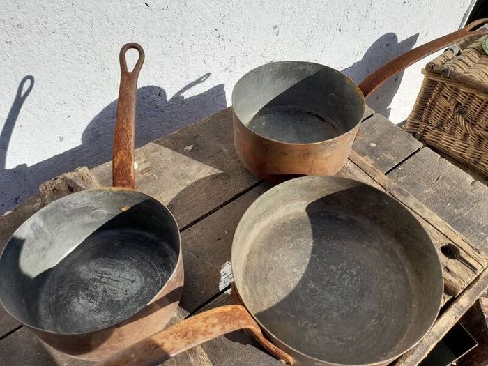 Vintage Copper Saucepans (3)
