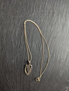silver chain & silver harp necklace