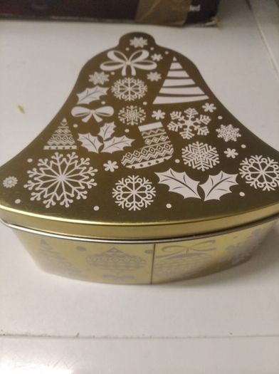 Three decorative Items