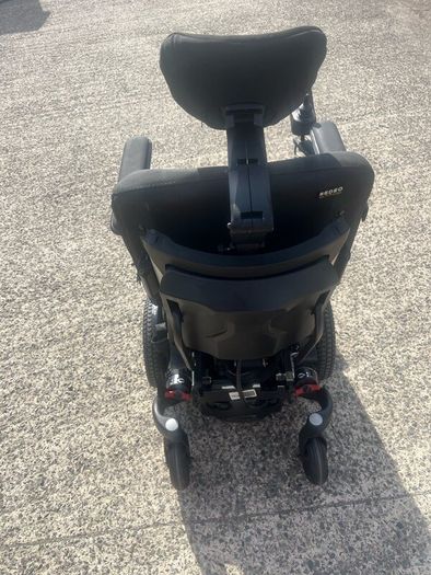 Electric Wheelchair
