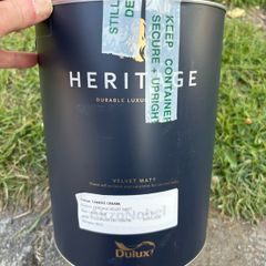 5 Ltr Dulux Heritage paint in shade Candle Cream