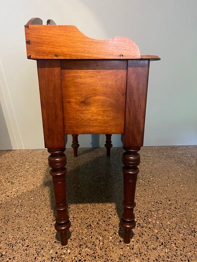 Antique William IV Mahogany Low Sideboard - Compact Size