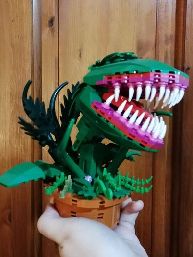 Knockoff Lego Building Bricks Little Shop of Horrors Audrey 2 Plant