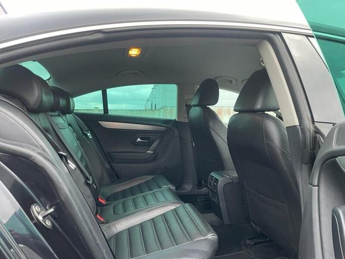 Volkswagen Passat 2011