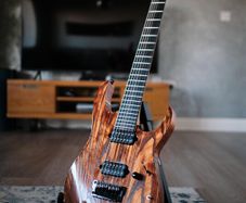 Ibanez RGIXL7 (7 strings)