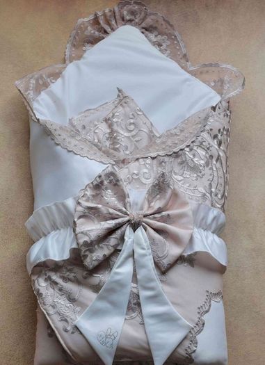 Baby swaddle drape