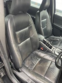 Volvo S40 or V50 breaking for parts