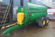 Major dung spreader