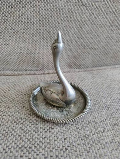 Vintage swan ring holder silver plated 10cm high see all photos FREE STANDARD POSTAGE INCLUDED