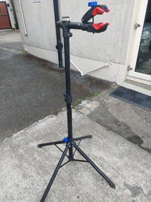 Bike repair stand