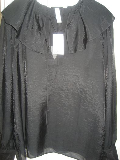 Ladies Top.