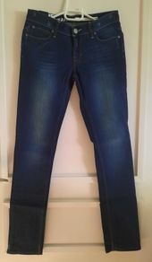 DKNY cotton denim jeans 28 waist and 32 leg in very good condition with no issues see last two photos for exact measurements FREE TRACKED POSTAGE INCLUDED
