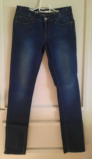 DKNY cotton denim jeans 28 waist and 32 leg in very good condition with no issues see last two photos for exact measurements FREE TRACKED POSTAGE INCLUDED
