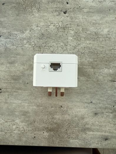 TP Link AV1000 Gigabit Passthrough Powerline