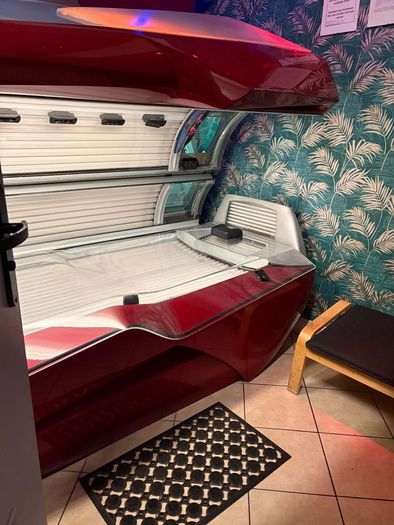 Fully operational tanning salon business