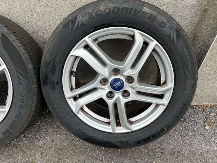 Ford focus alloy wheels and tyres