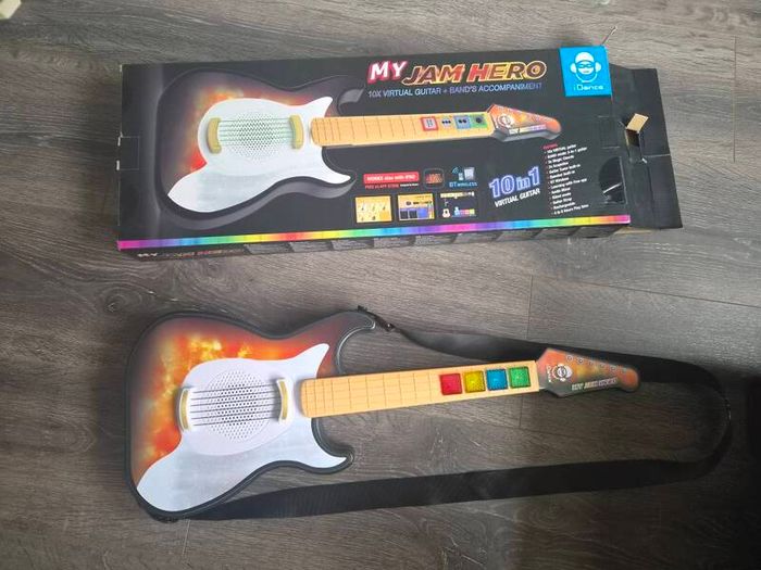 iDance Jam Hero Toy Guitar