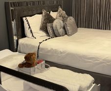 Mirror king size bed without matress for sale