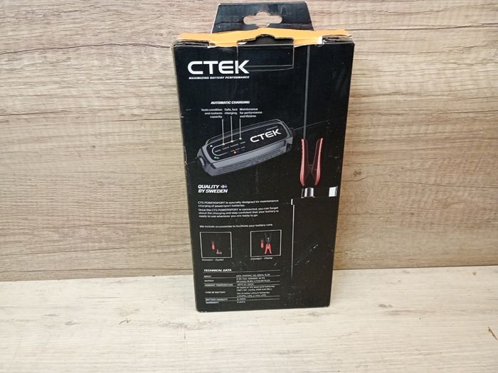 CTEK CT5 PowerSport Battery Charger for Motorcycle, Scooter, Quad, Jetski and Other Powersport Vehicles (Both 12V Lead Acid and Lithium Batteries)