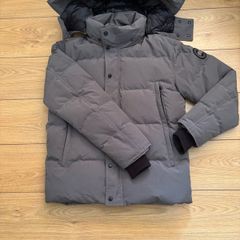 canada goose parka grey with black badge