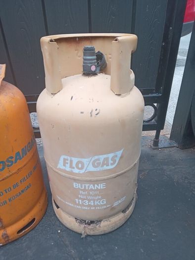gas bottles (full)