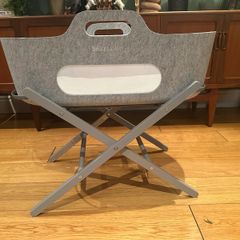 Barely Used Snuzbaskit & Sheets, like brand new