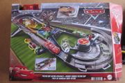 Disney Pixar Cars Piston Cup Action Speedway Track Playset w/ Lightning Mcqueen