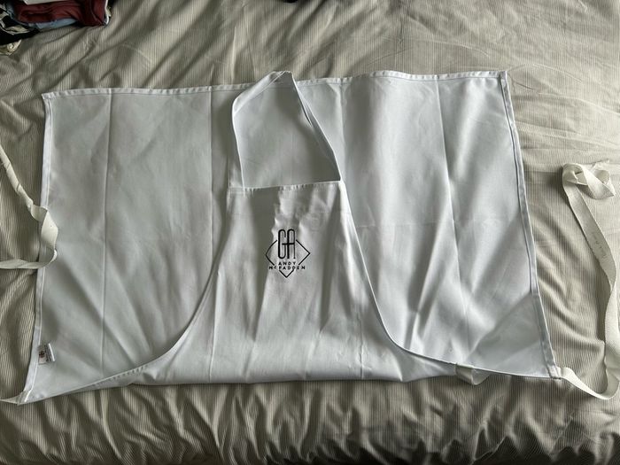 Oliver Harvey Professional White Chef Apron Glovers Alley / Andy McFadden Embroidered