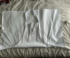 Oliver Harvey Professional White Chef Apron Glovers Alley / Andy McFadden Embroidered