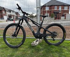 Canyon Spectral On CF8 E-Bike