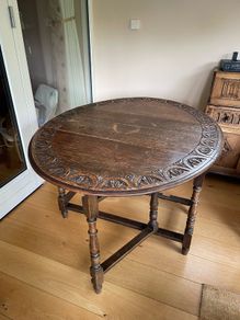 Early 1900s Vintage Oak Gateleg Table