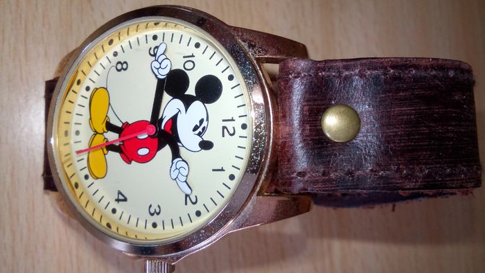 Vintage Mickey Mouse Watch PC21