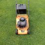 petrol lawnmower Image 2