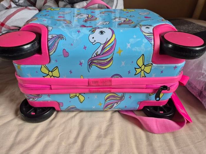 Star unicorn wheelie kids hard travel case