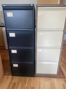 2 x 4 drawer filing cabinets.