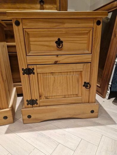 bedside lockers
