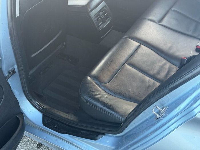 BMW 320d F30 business dynamic - 2.0 diesel- 11/27