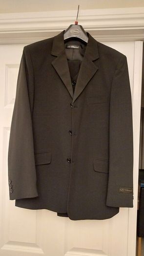 14yrs boy 3 piece suit like new