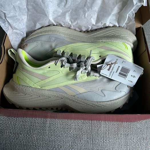 Reebok runners